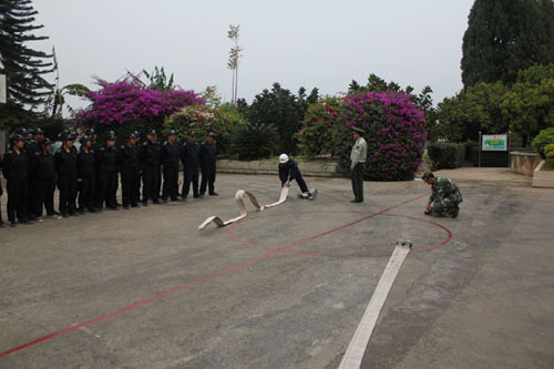 大理消防深入保安系统开展消防知识培训