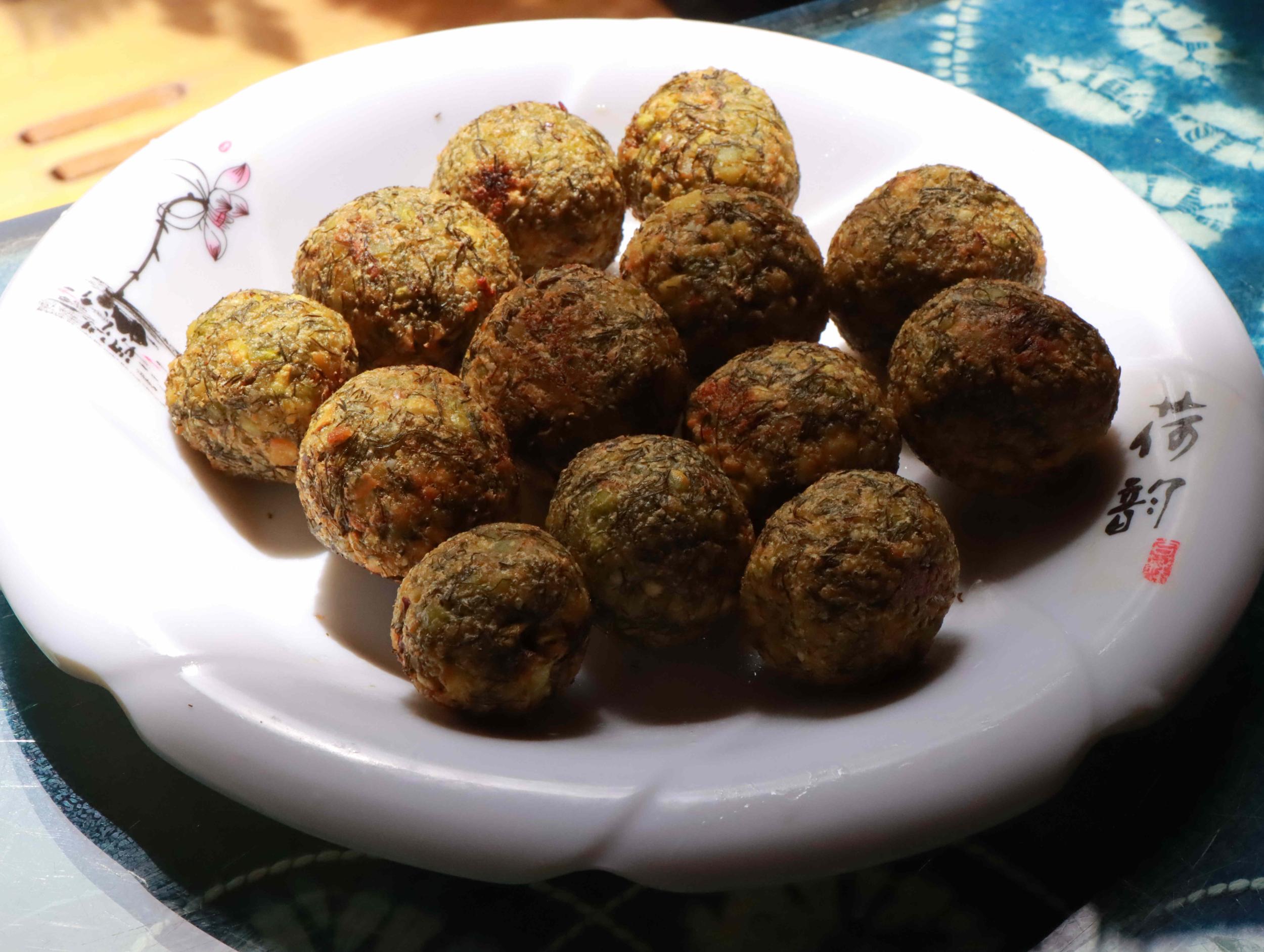 蚕豆茴香糯米圆子